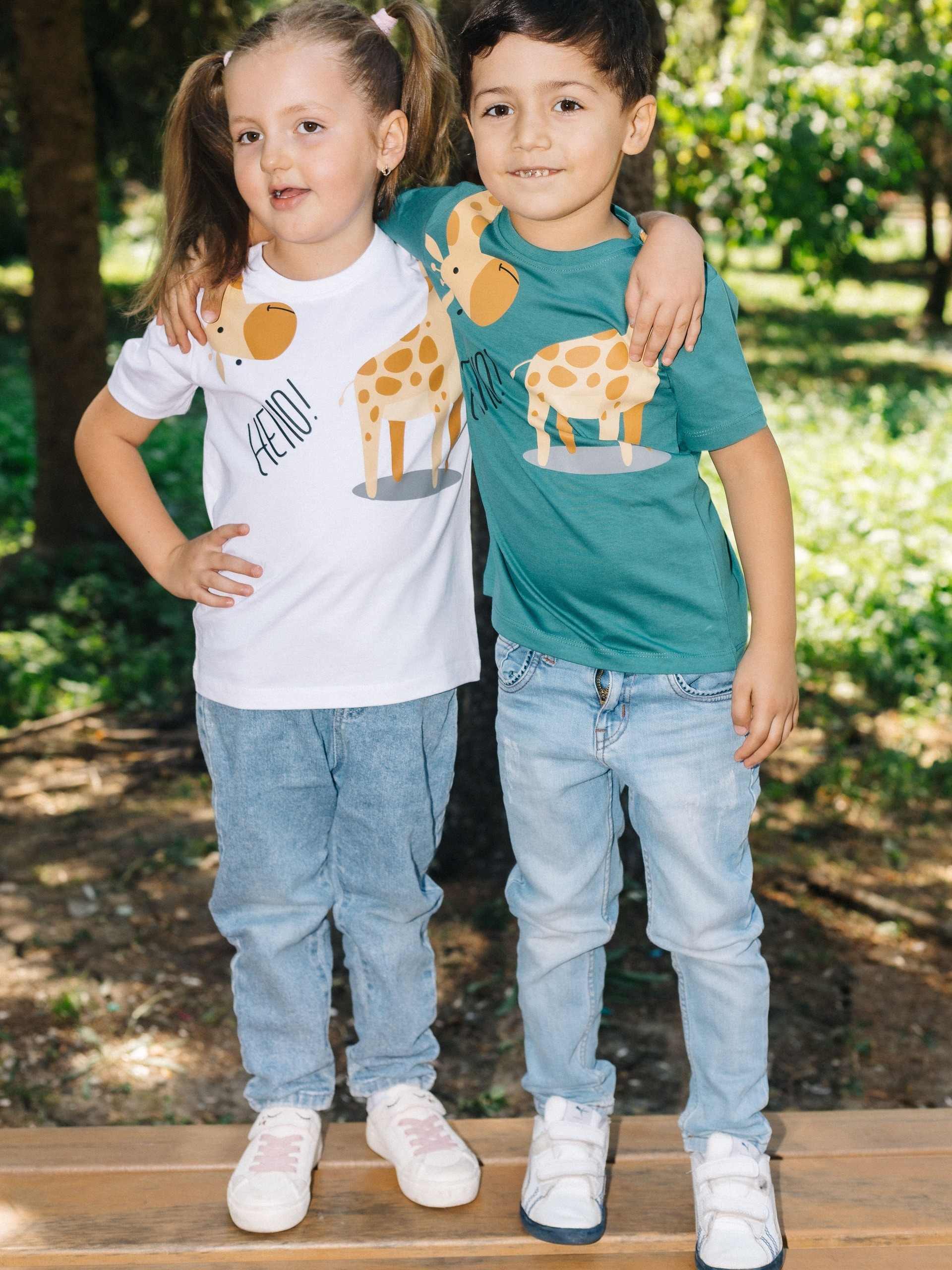 kids tshirt green girrafe kids tshirt green girrafe