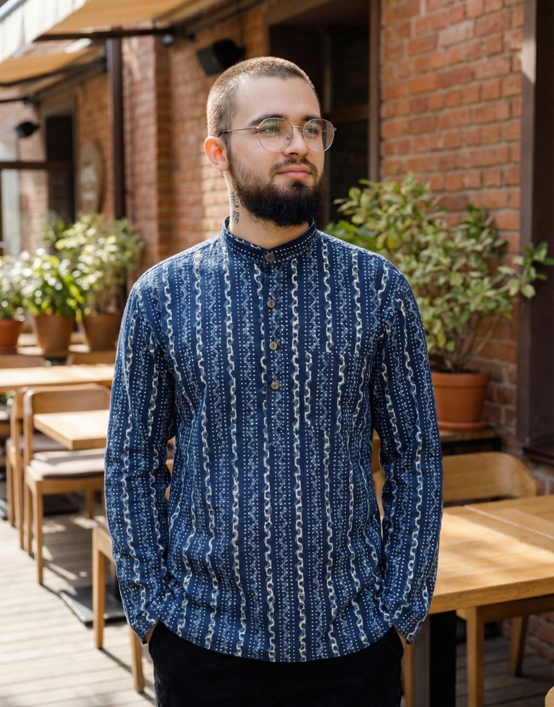 photo-output Man Kurta - Shirt Blue Mandarin Collar Geometric Print