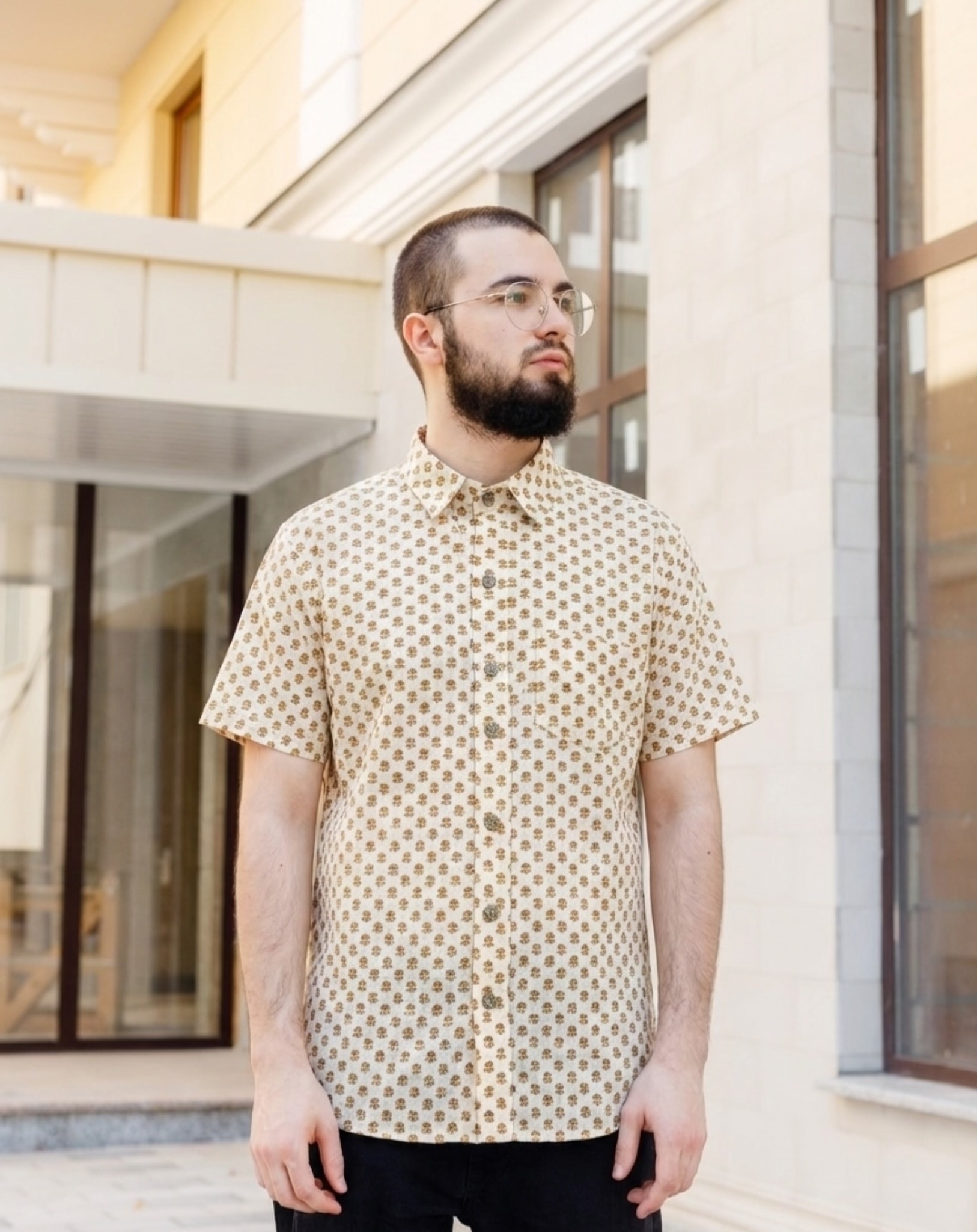 photo-output Man Shirt OFF White Half Sleeves Yellow Flower Print