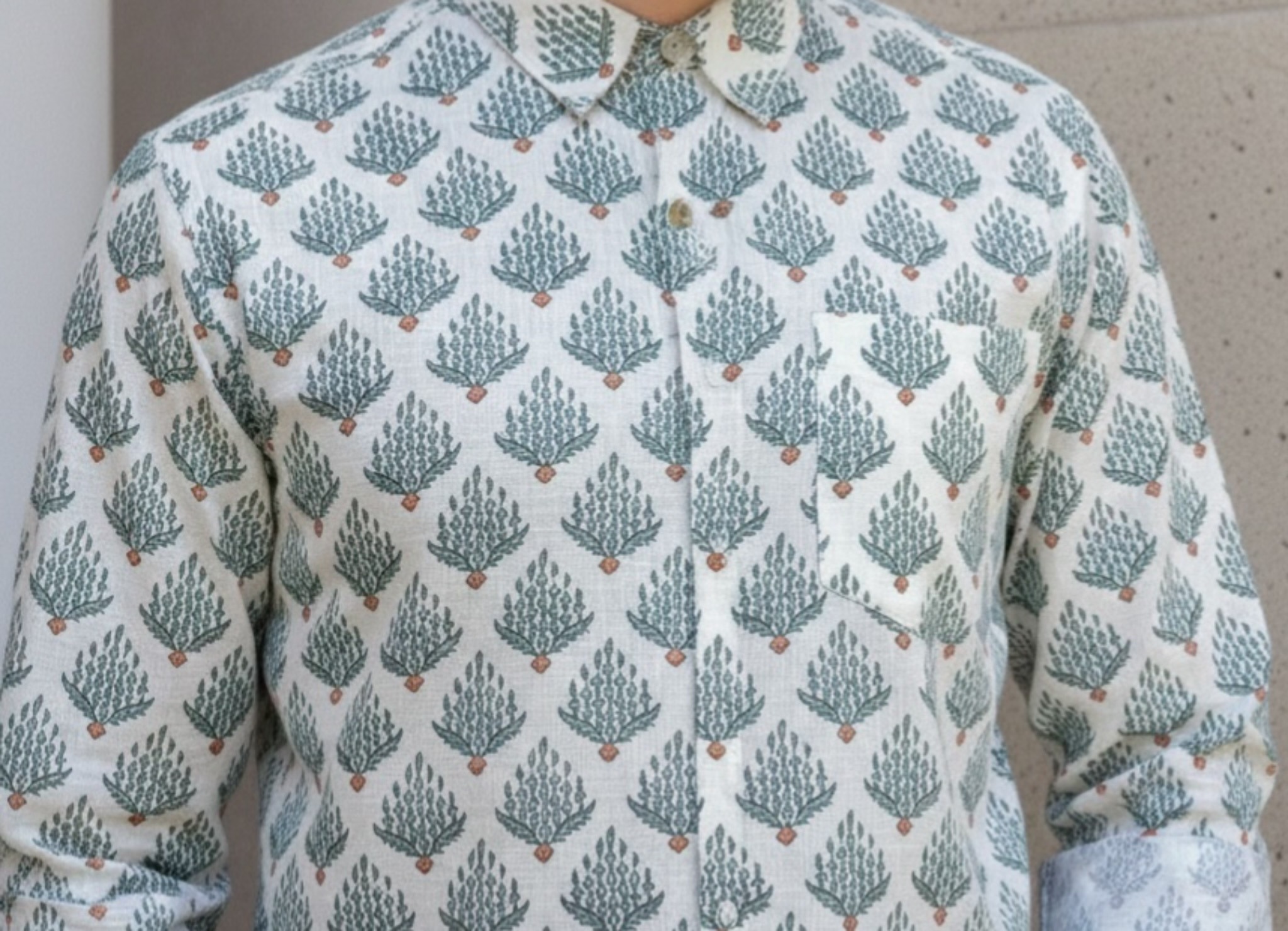 photo-output Man Shirt White Full Sleeves Fern Print - Image 4