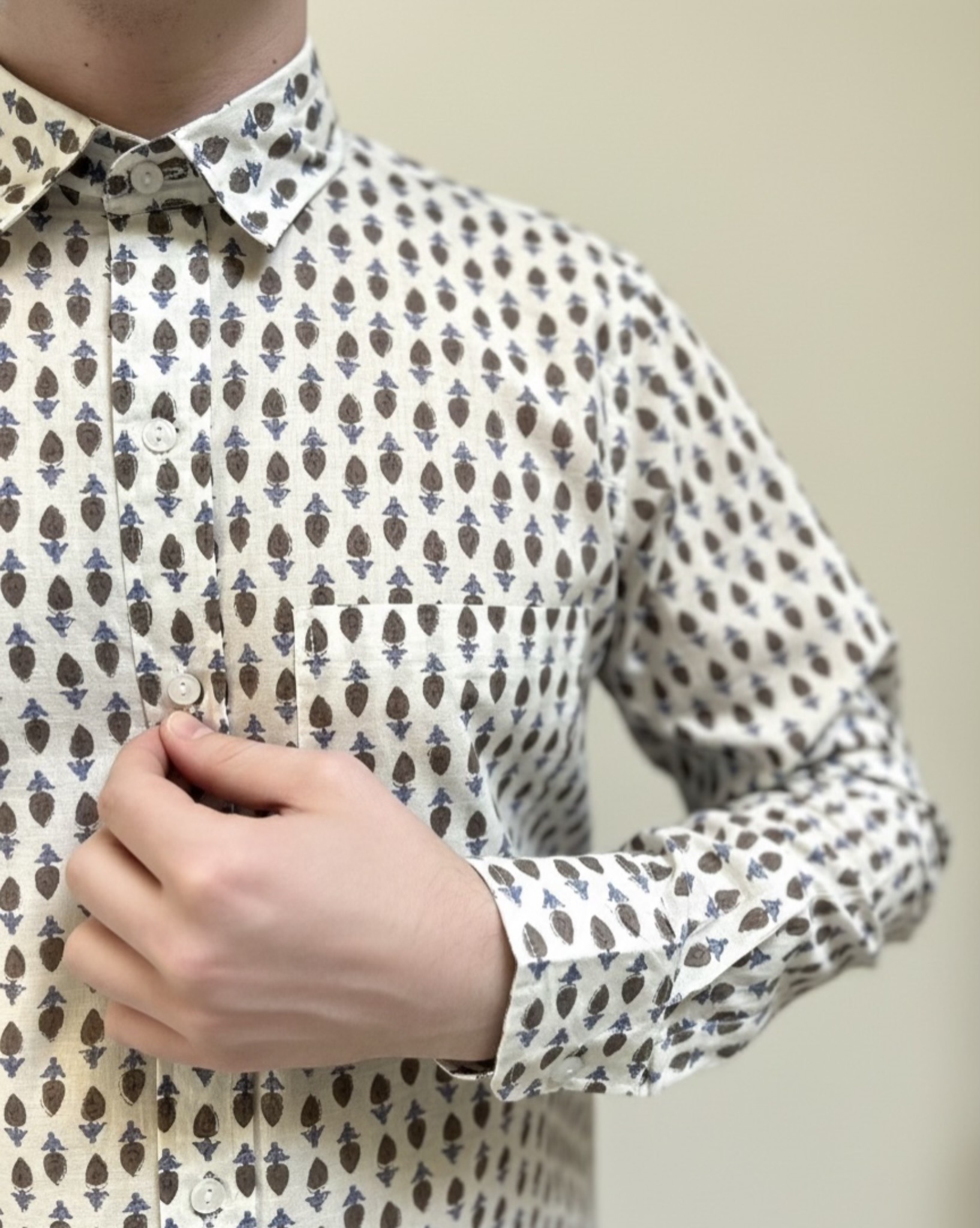 photo-output Man Shirt White Full Sleeves Candle Flower - Image 2